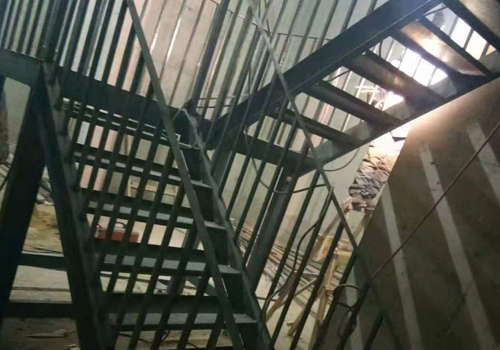 钢结构楼梯