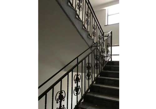 铁艺栏杆